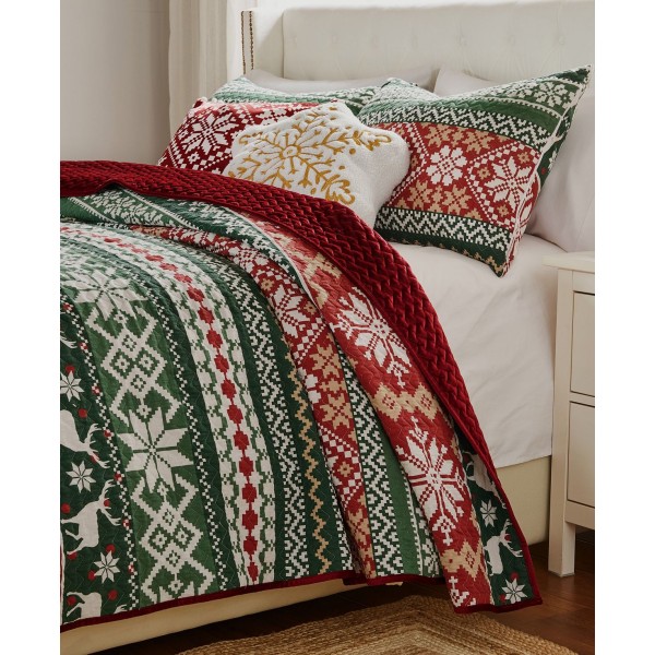 Velvet-Embellished Quilt Sets