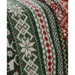 Velvet-Embellished Quilt Sets